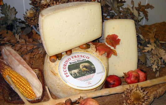 Semi-matured Canestrello Pecorino Cheese - 550 g